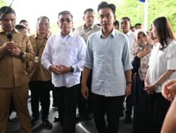 Wapres Gibran Rakabuming bersama Ibu Selvi Gibran Rakabuming Meninjau Penyelenggaraan Job Fair dalam Acara Festival Vokasi BBPVP