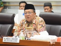 Komisi VIII Dorong Optimalisasi Pengelolaan Zakat & Wakaf 2025