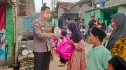 Kepedulian di Bulan Ramadan, Kapolres Pringsewu Salurkan Bantuan untuk Warga