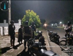 Jaga Kota Metro Tetap Kondusif, Polres Metro Dan Polsek Jajaran Bubarkan Remaja Yang Berkumpul Hingga Larut Malam