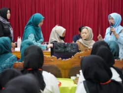 Buka Pelatihan Kompetensi Tata Rias, Ketua TP-PKK Jadikan Bekal Keterampilan Yang Bernilai Ekonomi