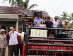 Dukung Swasembada Pangan, Bupati Parosil Salurkan Bantuan Alat Pertanian Untuk Kelompok Tani di BNS