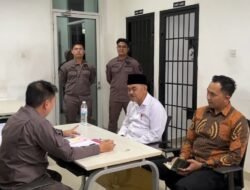 Kejaksaan Negeri Pringsewu Laksanakan Tahap 2 Perkara Tipikor Dana Hibah LPTQ.