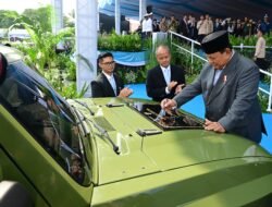 Presiden Prabowo Resmikan Peluncuran Kendaraan Listrik Taktis