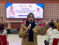 Bunda Eva Dwiana Melakukan Pertemuan Sekaligus Menyerahkan Biaya Operasional Tahun 2025 Kota Bandar Lampung Kepada TPK