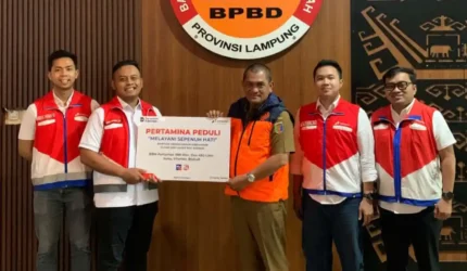 Pertamina Patra Niaga Salurkan Bantuan untuk Dukung Pemadaman Karhutla di Lampung